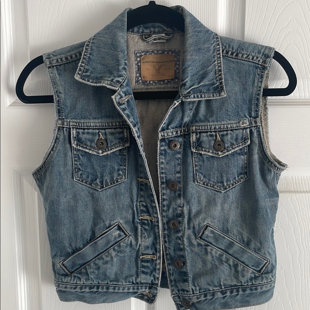 American Eagle Outfitters Light Blue Denim Vest